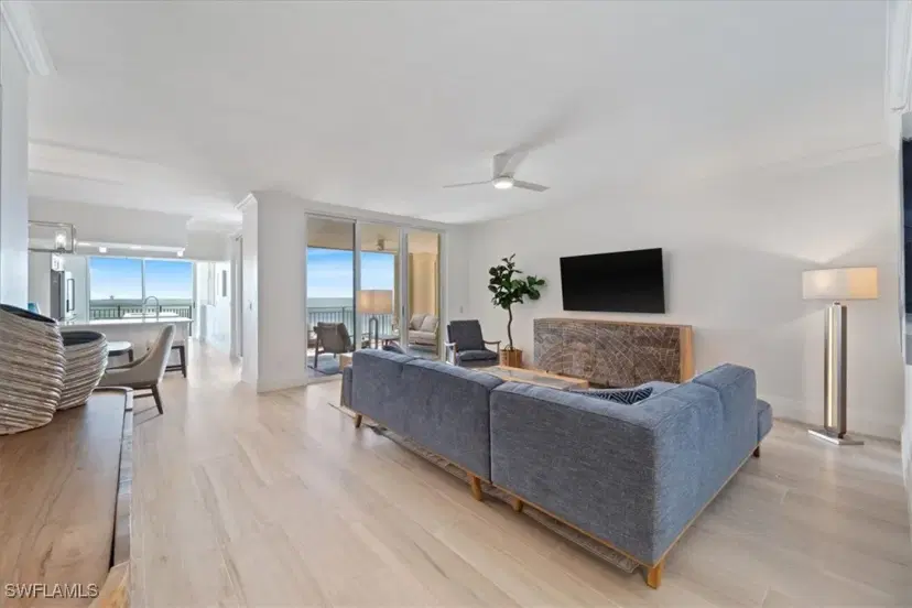 Picture of 980 Cape Marco Dr 805, Marco Island FL 34145