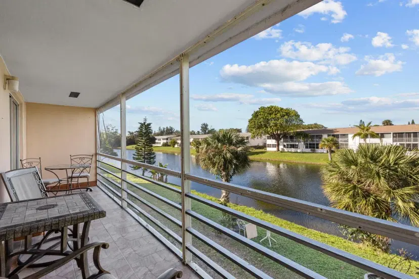 Picture of 132 Camden F, West Palm Beach FL 33417