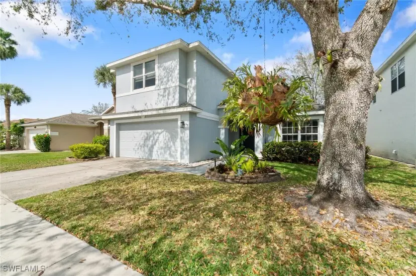 Picture of 71 Burnt Pine Dr, Naples FL 34119