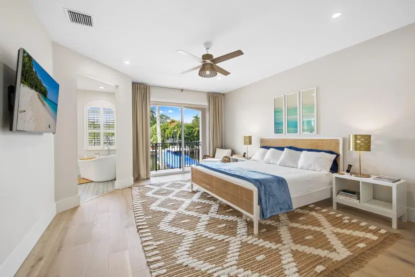 Picture of 91 Hendricks Isle, Fort Lauderdale FL 33301
