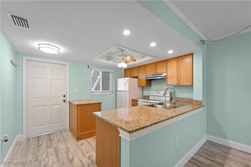 Picture of 4790 S Cleveland Ave 2102, Fort Myers FL 33907
