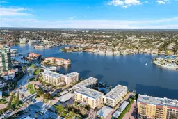 Picture of 3450 Gulf Shore Blvd N 306, Naples, FL 34103