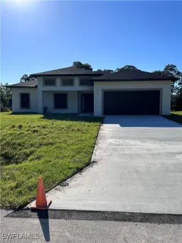 Picture of 510 Redwood Ave S, Lehigh Acres, FL 33974