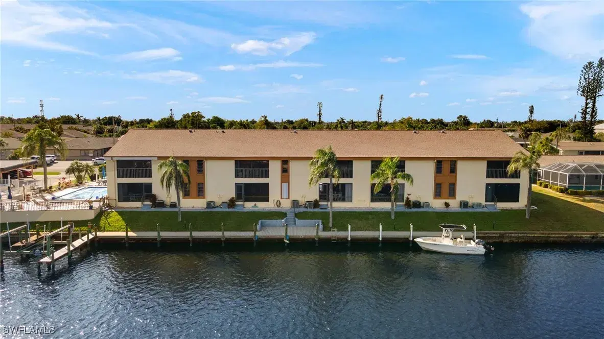Picture of 3631 SE 10Th Ave 103, Cape Coral, FL 33904