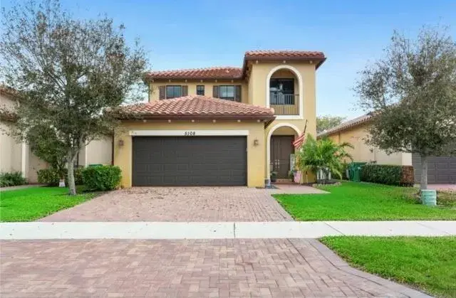 Picture of 5108 NW 48Th Ln, Tamarac FL 33319