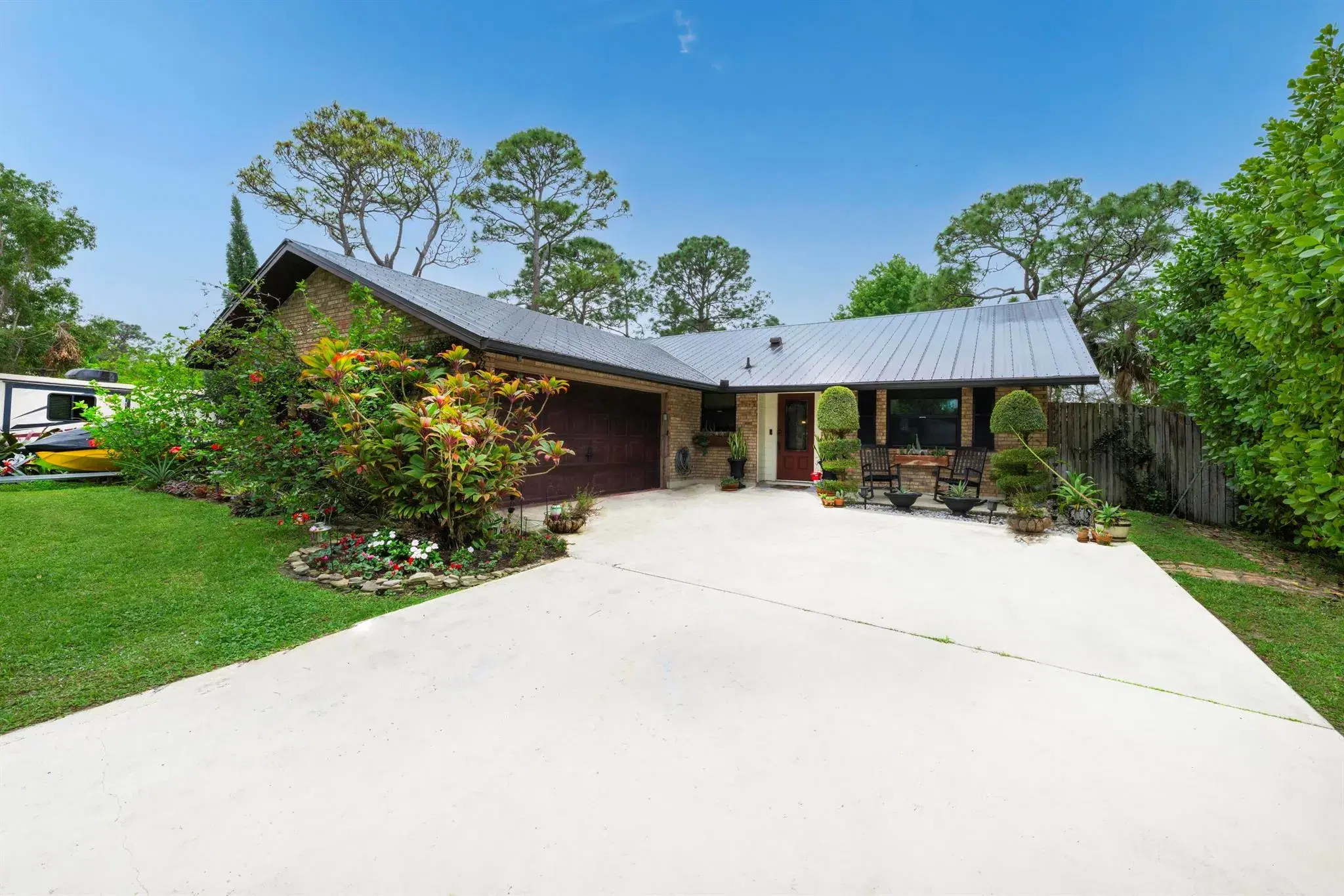 Picture of 8876 SE Sunset Drive, Hobe Sound, FL 33455