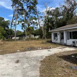 Picture of 2145 Carrell Rd, Fort Myers, FL 33901