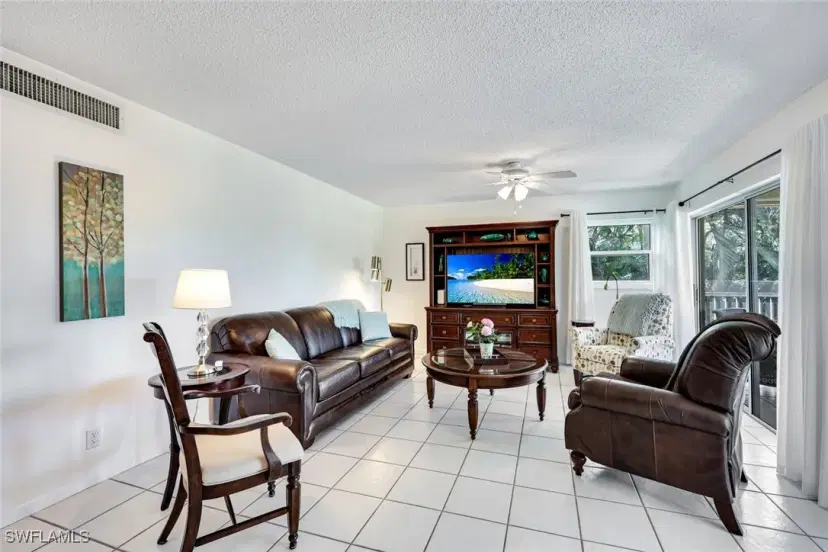 Picture of 2000 Alamanda Dr 206, Naples FL 34102