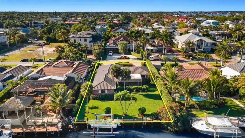 Picture of 1525 Osprey Ave, Naples FL 34102