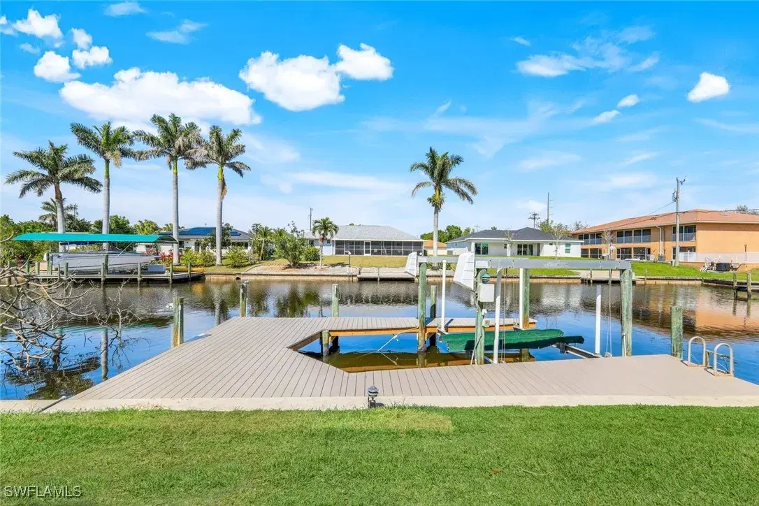 Picture of 111 SW 35Th Ter, Cape Coral, FL 33914