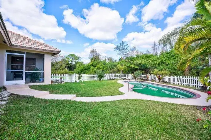 Picture of 8671 155Th Place N, Palm Beach Gardens FL 33418