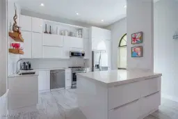 Picture of 631 Beachwalk Cir F202, Naples, FL 34108
