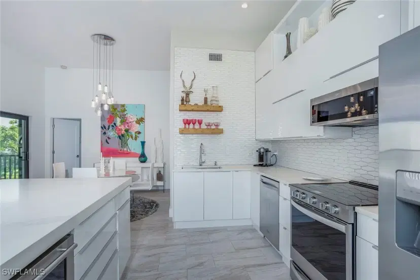 Picture of 631 Beachwalk Cir F202, Naples FL 34108