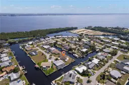 Picture of 4387 Harbour Ter, North Fort Myers, FL 33903