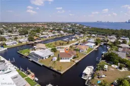 Picture of 4387 Harbour Ter, North Fort Myers, FL 33903
