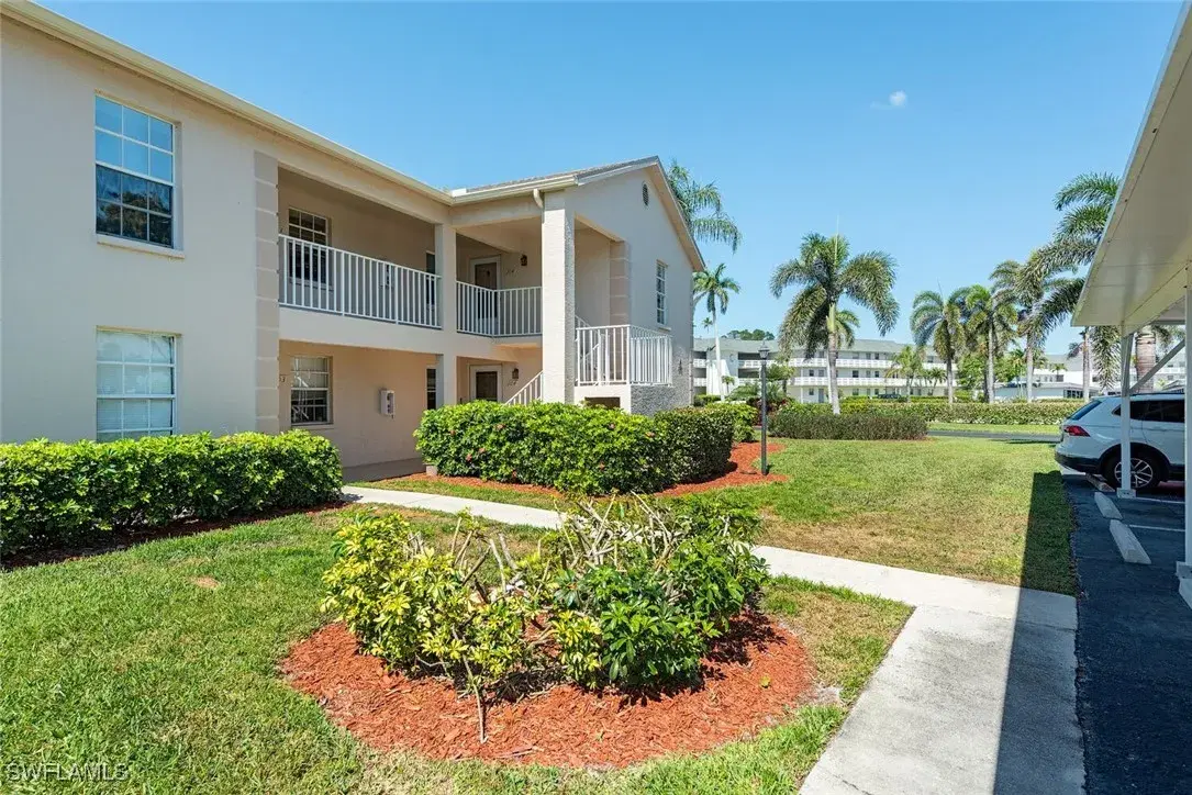 Picture of 338 Bradstrom Cir 204A, Naples, FL 34113