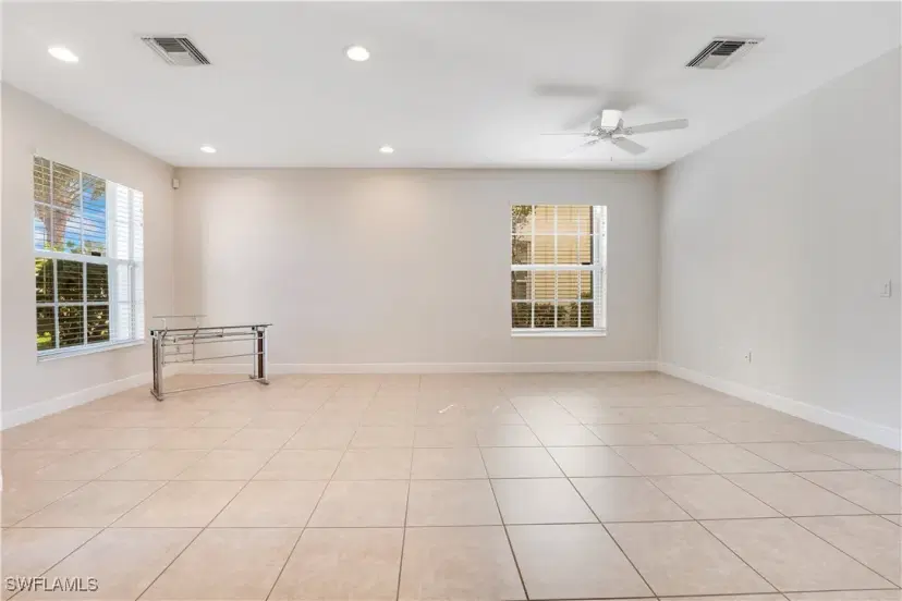 Picture of 2532 Sutherland Ct, Cape Coral FL 33991