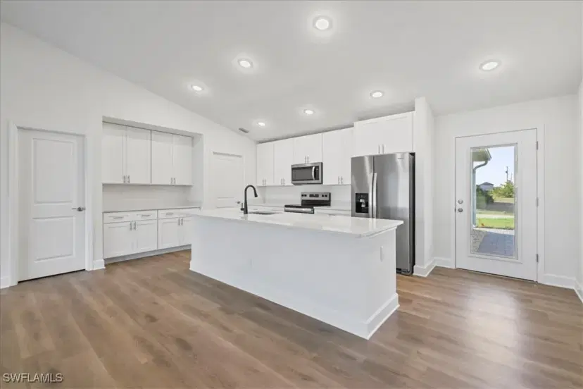 Picture of 1258 NE 40Th St, Cape Coral FL 33909