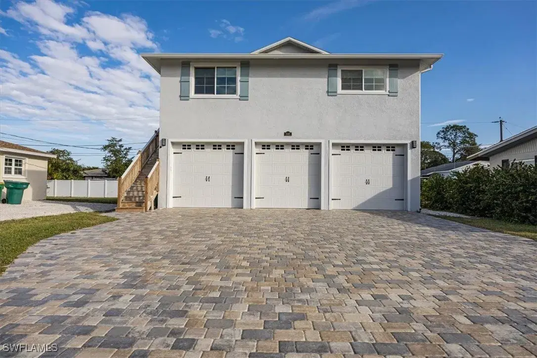 Picture of 3561 Thomasson Dr, Naples, FL 34112