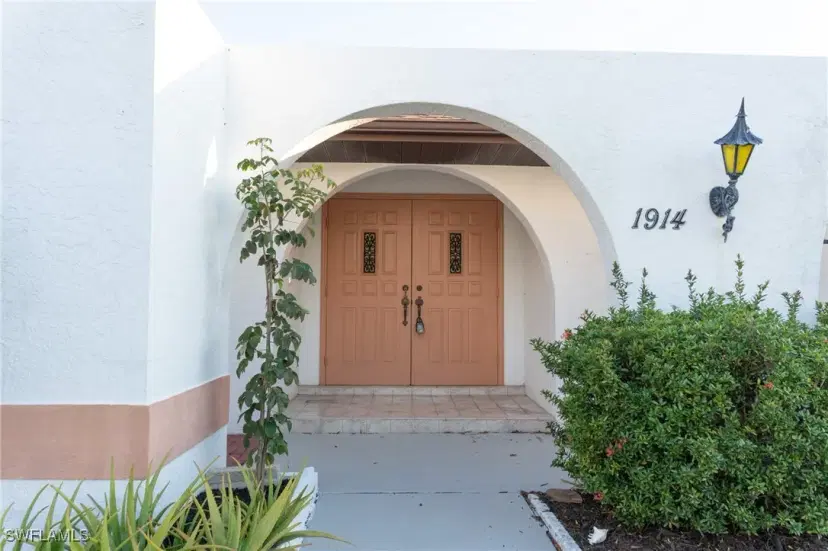Picture of 1914 SE 16Th St, Cape Coral FL 33990