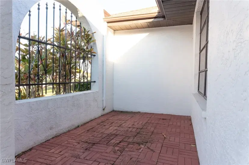Picture of 1914 SE 16Th St, Cape Coral FL 33990