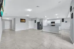 Picture of 927 Manresa Ave S, Lehigh Acres, FL 33974