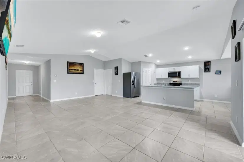 Picture of 927 Manresa Ave S, Lehigh Acres FL 33974