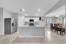 Picture of 927 Manresa Ave S, Lehigh Acres, FL 33974