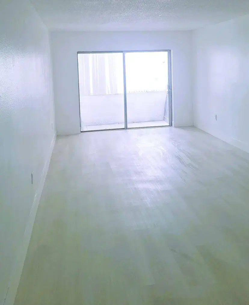 Picture of 1305 W 46Th St 237, Hialeah FL 33012