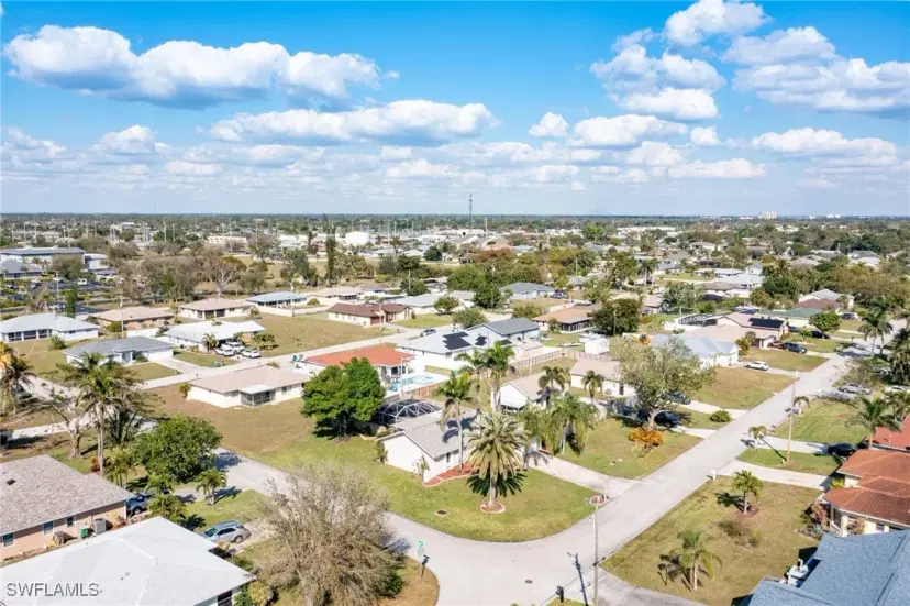 Picture of 2117 SE 2Nd St, Cape Coral FL 33990
