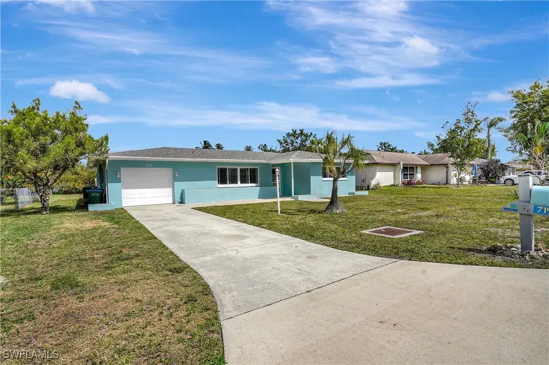 Picture of 719 Sharar Ct, Cape Coral, FL 33904