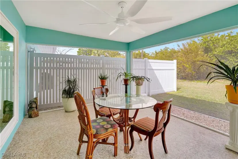 Picture of 719 Sharar Ct, Cape Coral FL 33904