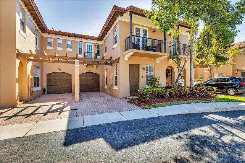Picture of 6966 Julia Gardens Dr, Coconut Creek FL 33073