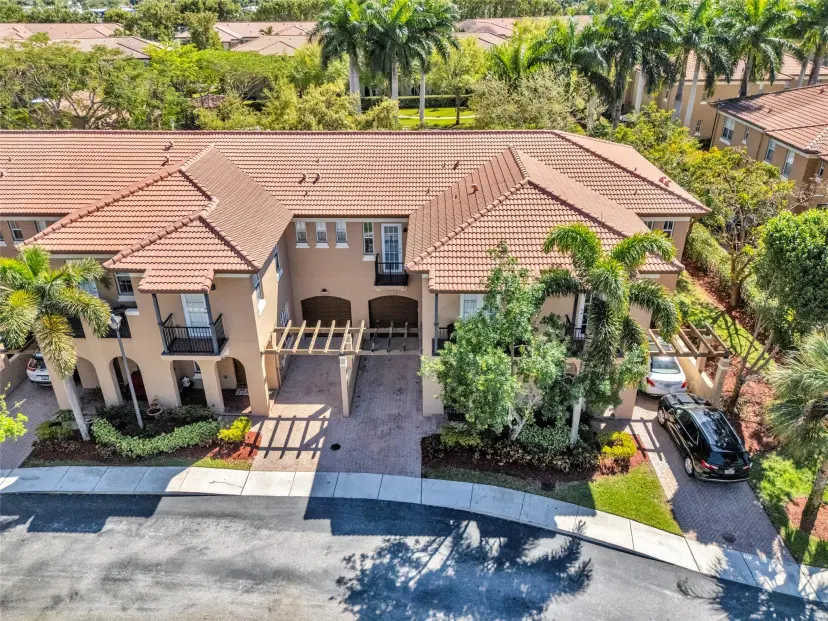 Picture of 6966 Julia Gardens Dr, Coconut Creek FL 33073