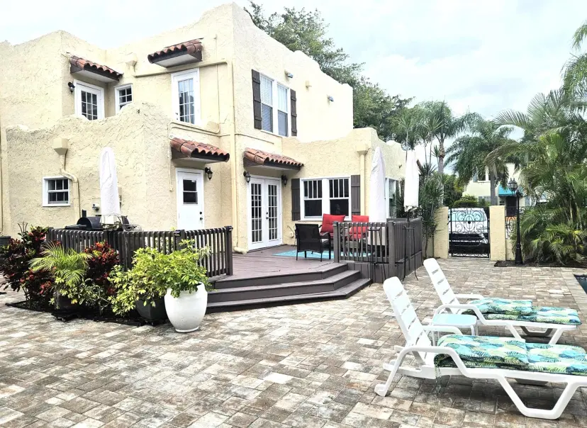 Picture of 206 Edgewood Drive, West Palm Beach FL 33405