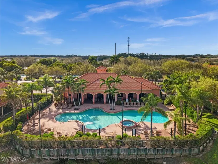 Picture of 7357 Bristol Cir, Naples FL 34120
