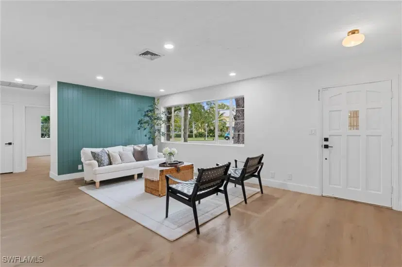 Picture of 2535 Cortez Blvd, Fort Myers FL 33901