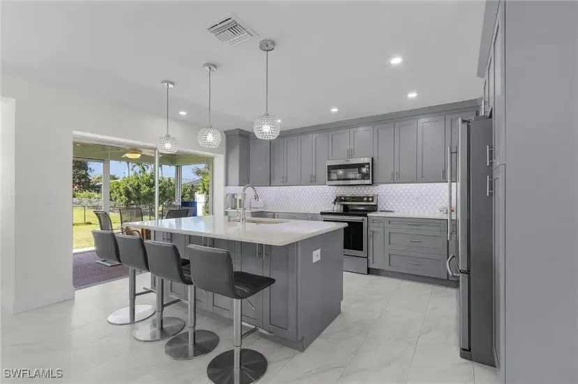Picture of 5581 Amoroso Dr, Fort Myers FL 33919