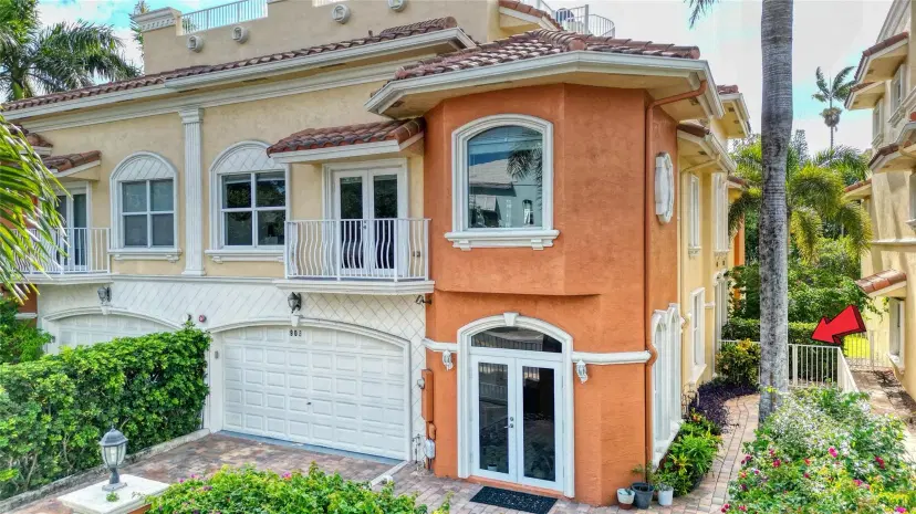 Picture of 903 NE 17Th Way 104, Fort Lauderdale FL 33304