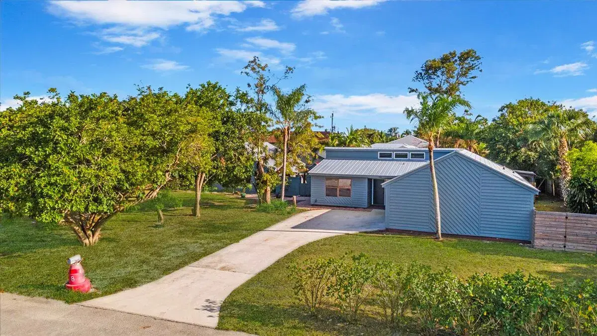 Picture of 5666 SE Matousek Street, Stuart, FL 34997