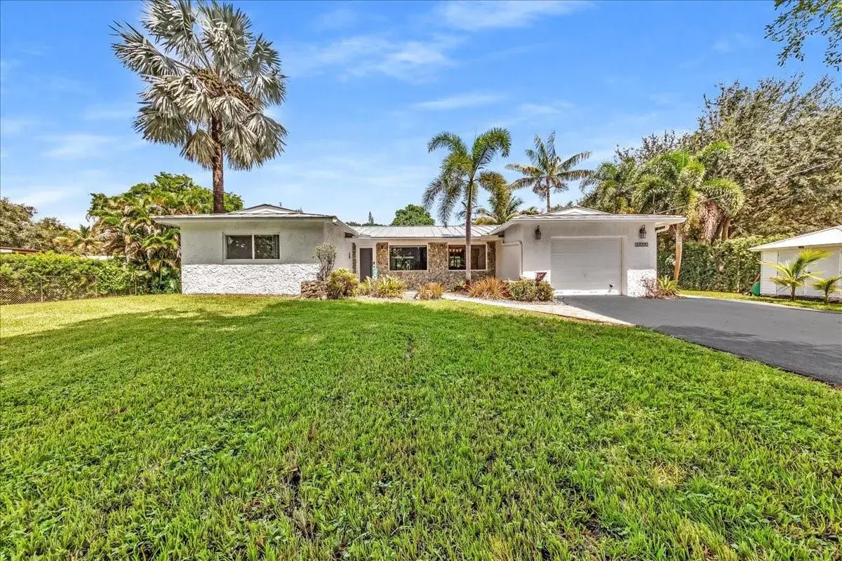 Picture of 14291 SW 21St St, Davie, FL 33325