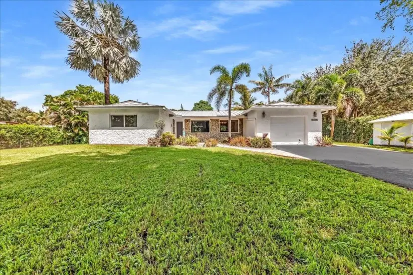 Picture of 14291 SW 21St St, Davie FL 33325