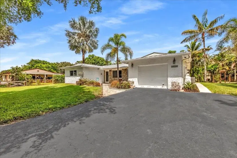 Picture of 14291 SW 21St St, Davie FL 33325