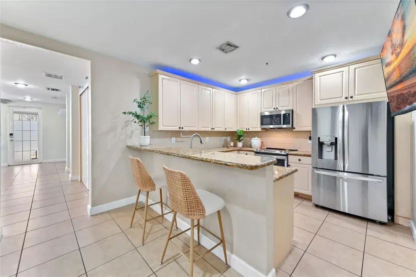 Picture of 441 SW 147Th Ave 214, Pembroke Pines FL 33027