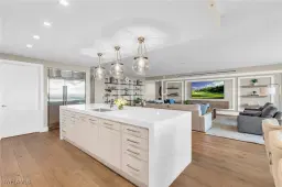 Picture of 13915 Old Coast Rd 402, Naples, FL 34110