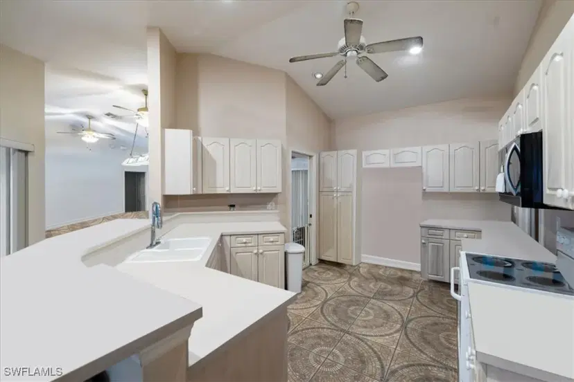 Picture of 105 SW 12Th Ter, Cape Coral FL 33991