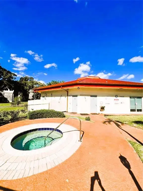 Picture of 3001 NW 48Th Ave 336, Lauderdale Lakes FL 33313