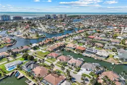 Picture of 920 Ruby Ct, Marco Island, FL 34145