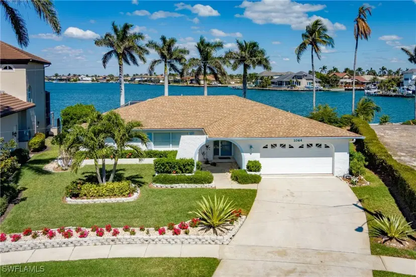 Picture of 1064 Fieldstone Dr, Marco Island FL 34145