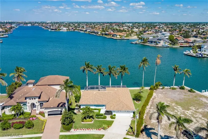 Picture of 1064 Fieldstone Dr, Marco Island FL 34145